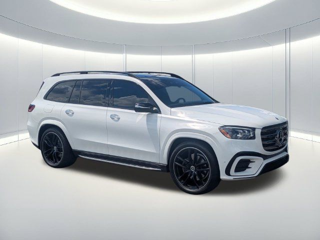 Used 2025 Mercedes-Benz GLS 580 4MATIC image 8