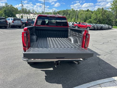 New 2026 GMC Sierra 2500 SLT w/ SLT Premium Package AWD/4WD image 13