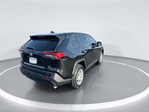 Used 2023 Toyota RAV4 LE AWD/4WD image 8