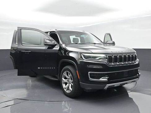 Used 2022 Jeep Wagoneer Series II AWD/4WD image 63