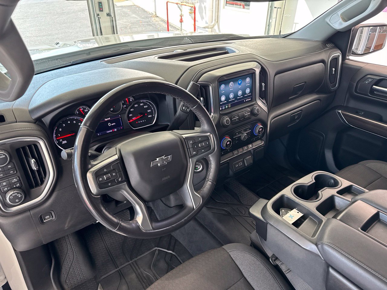 Used 2022 Chevrolet Silverado 1500 RST w/ Redline Edition AWD/4WD image 15