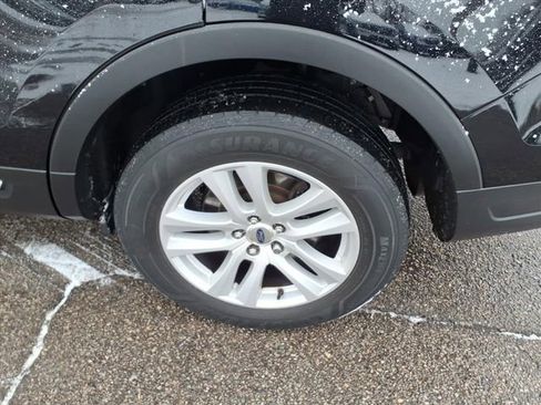 Used 2018 Ford Explorer XLT w/ Equipment Group 202A image 10