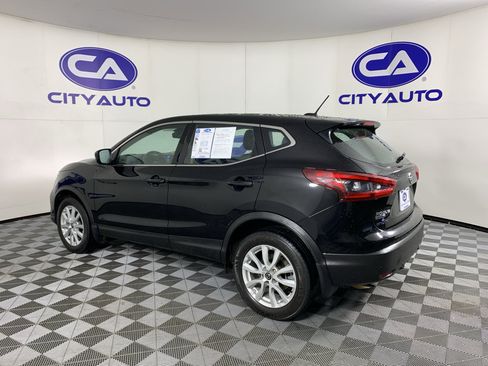 Used 2022 Nissan Rogue Sport S image 5