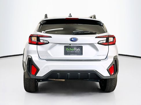 Used 2024 Subaru Crosstrek 2.0i Premium w/ Crosstrek Mirror Package AWD/4WD image 7
