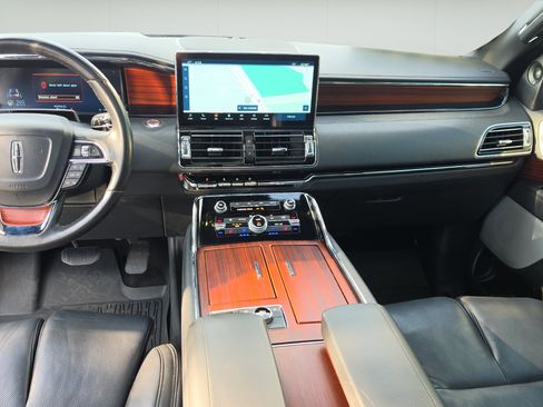 Used 2023 Lincoln Navigator Reserve RWD image 24