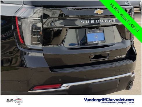 Certified 2025 Chevrolet Suburban Premier AWD/4WD image 6
