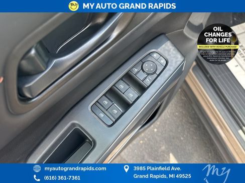 Used 2024 Nissan Pathfinder Rock Creek AWD/4WD image 11