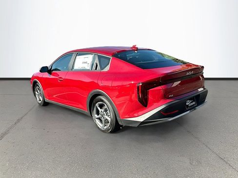 New 2025 Kia K4 LXS image 5