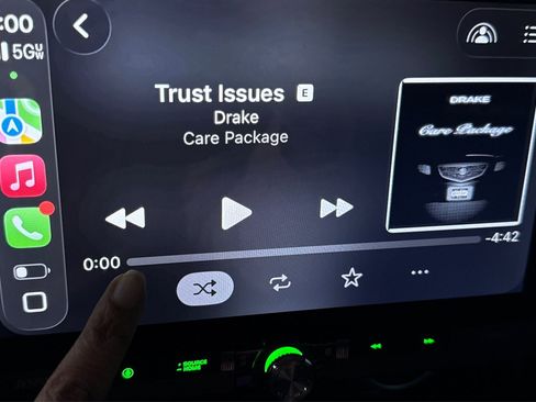 Used 2013 Jeep Wrangler Unlimited Sahara w/ Connectivity Group image 16