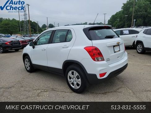 Used 2017 Chevrolet Trax LS FWD image 3