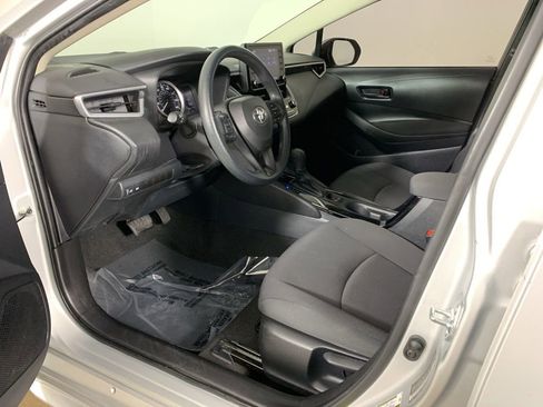 Used 2022 Toyota Corolla LE FWD image 23