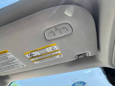 Used 2025 Ford Expedition Active AWD/4WD image 39