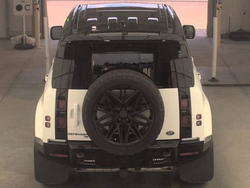 Used 2023 Land Rover Defender 110 X-Dynamic SE AWD/4WD image 6
