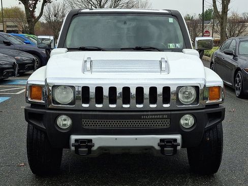 Used 2009 HUMMER H3 image 2
