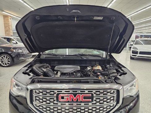Used 2019 GMC Acadia Denali image 38