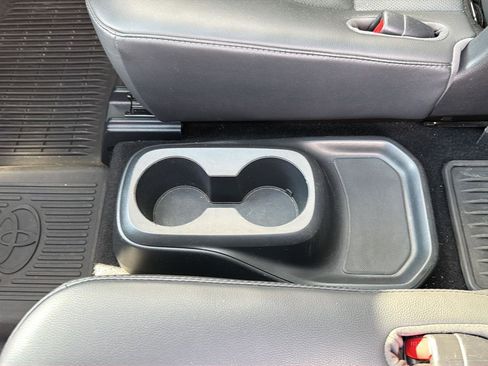 Used 2020 Toyota Highlander Platinum AWD/4WD image 27