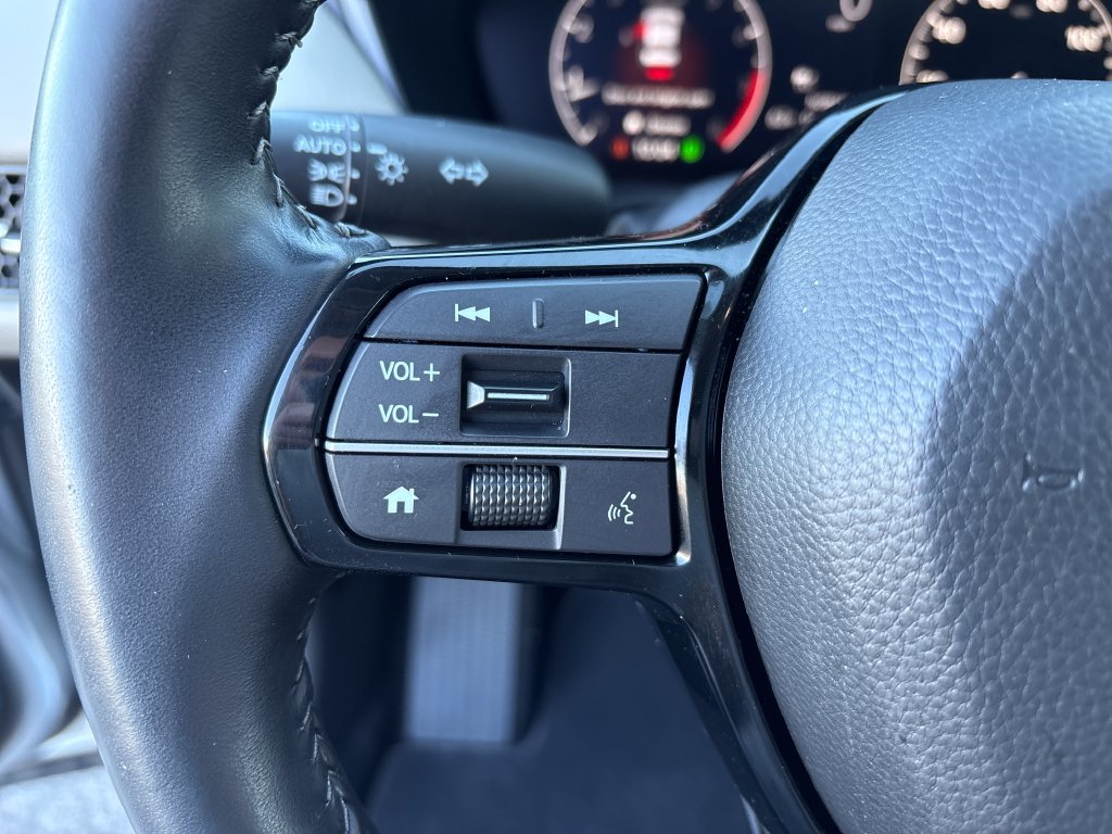 Used 2025 Honda HR-V EX-L image 32