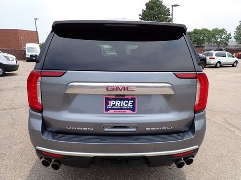 Used 2021 GMC Yukon Denali w/ Denali Premium Package AWD/4WD image 3