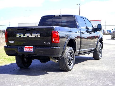 Used 2025 RAM 2500 Limited AWD/4WD image 6