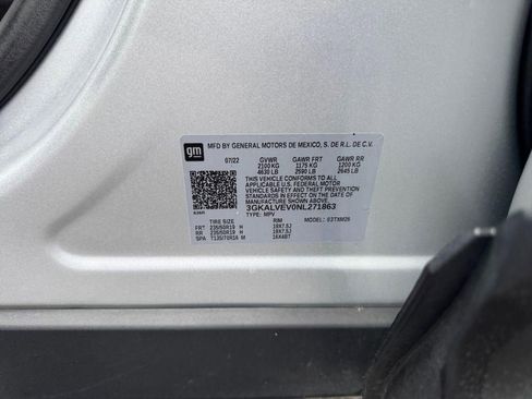 Used 2022 GMC Terrain SLT w/ Elevation Edition image 30