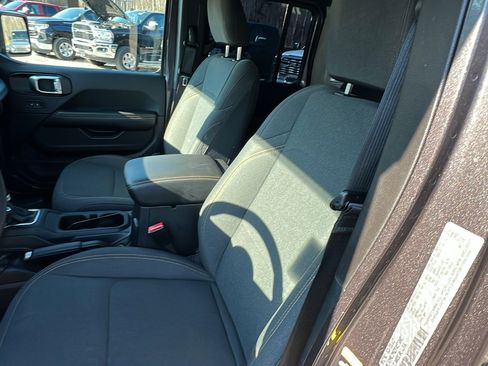 Used 2025 Jeep Wrangler Sahara 4xe w/ Safety Group image 17