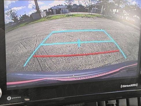 Used 2022 Toyota Corolla LE image 12