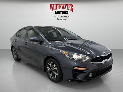 Used 2020 Kia Forte LXS FWD image 5