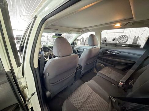 Used 2019 Nissan Rogue SL AWD/4WD image 9