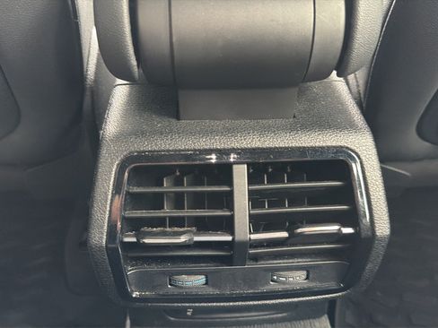 Used 2023 Audi Q3 2.0T Premium w/ Black Optic Sport Package AWD/4WD image 17