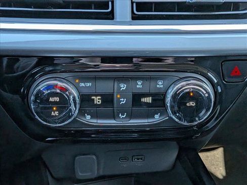 New 2026 Chevrolet Trax LT w/ Sunroof Package image 13