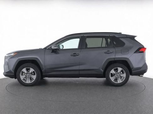 Used 2024 Toyota RAV4 XLE FWD image 4