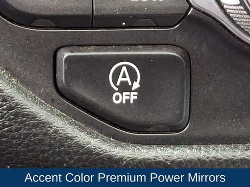 Used 2021 RAM 1500 Laramie image 28