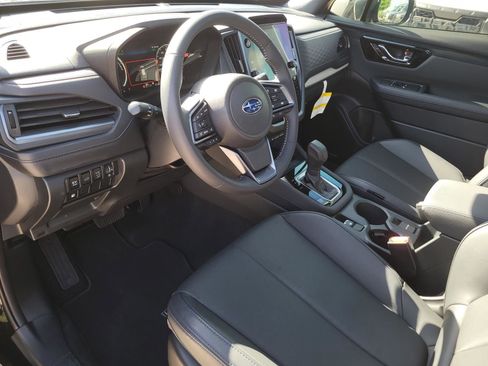 Used 2025 Subaru Forester Limited AWD/4WD image 22