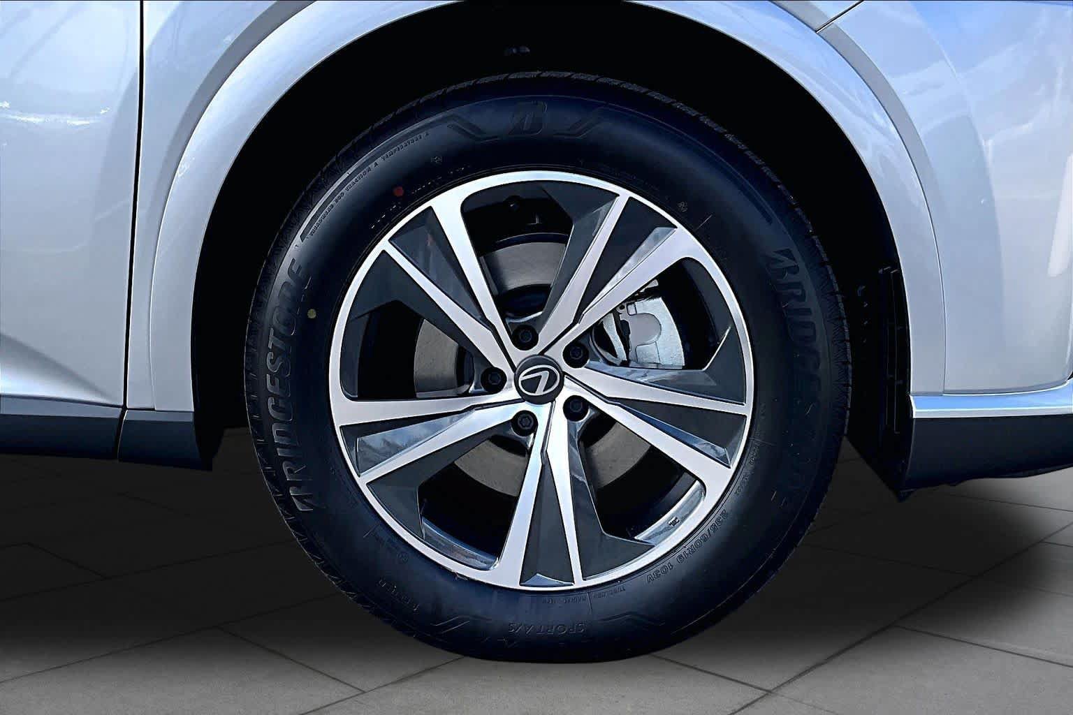 New 2026 Lexus RX 350 Premium FWD image 9