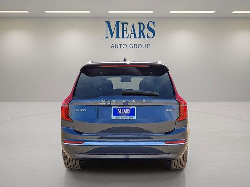 New 2026 Volvo XC90 B6 Plus w/ Protection Package Premier AWD/4WD image 4