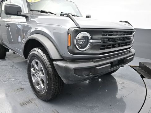 Used 2023 Ford Bronco Base image 12