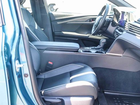 Certified 2025 Toyota Camry SE FWD image 20
