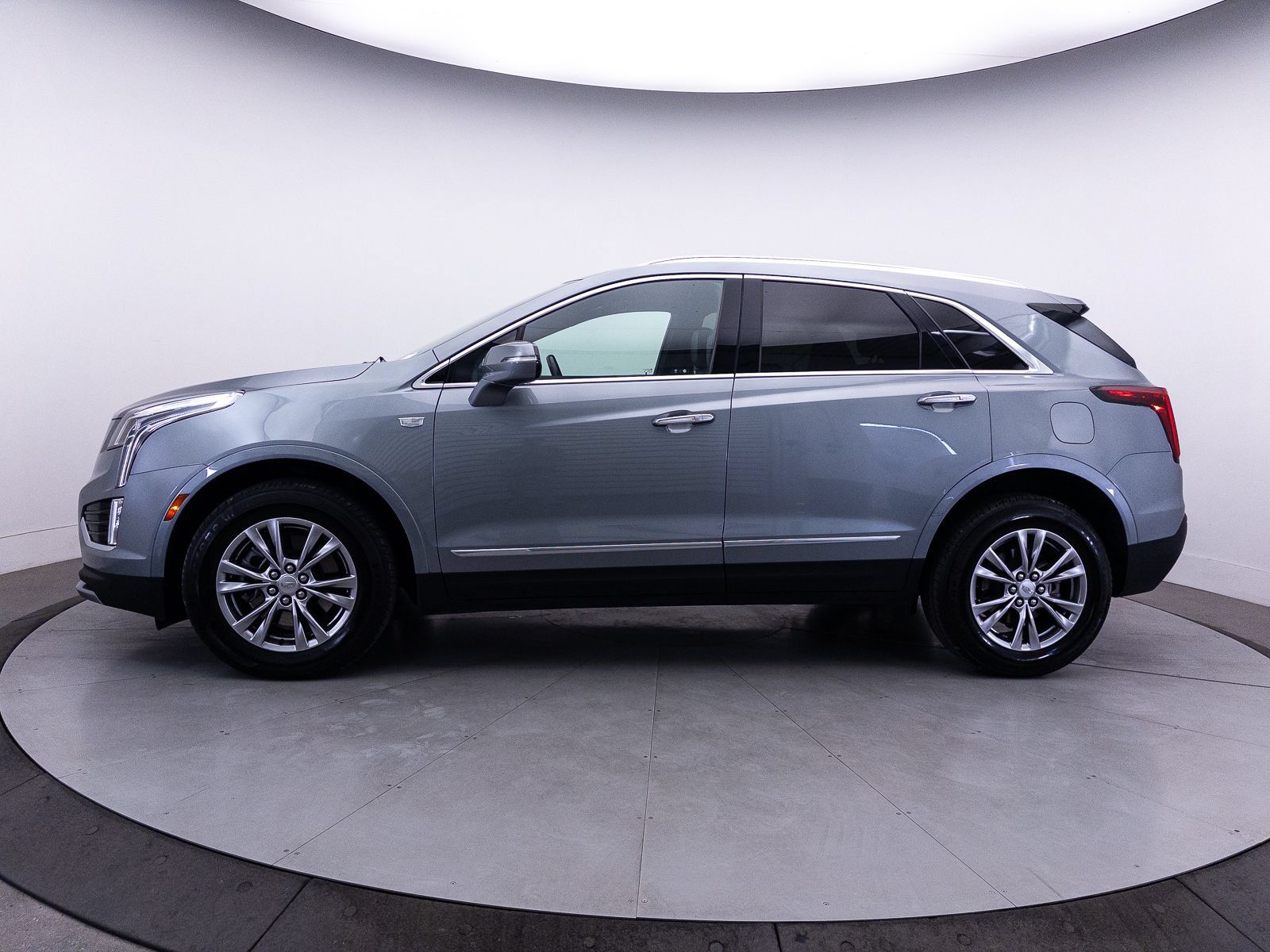 Used 2023 Cadillac XT5 Premium Luxury FWD image 44