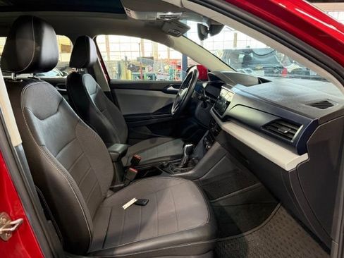 Used 2022 Volkswagen Taos SE AWD/4WD image 10