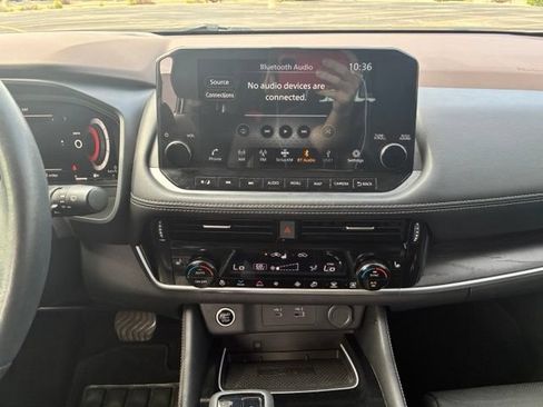 Certified 2023 Nissan Rogue Platinum w/ Platinum Premium Package FWD image 15