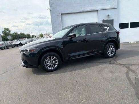 Used 2025 MAZDA CX-5 AWD 2.5 S w/ Preferred Package image 17