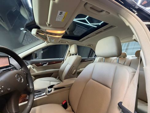 Used 2009 Mercedes-Benz C 300 4MATIC Sedan image 16