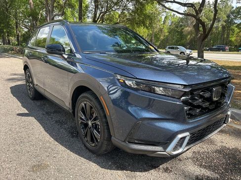 Used 2025 Honda CR-V Sport Touring image 4