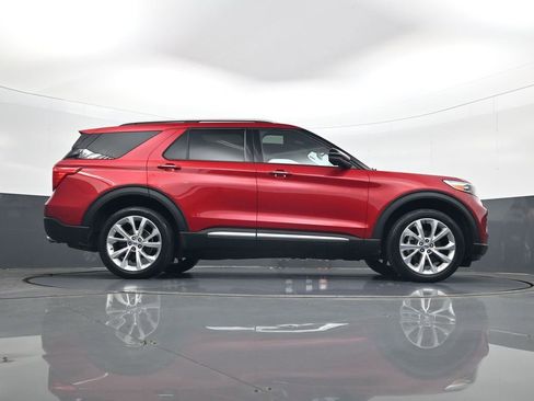 Used 2023 Ford Explorer Platinum w/ Premium Technology Package AWD/4WD image 25