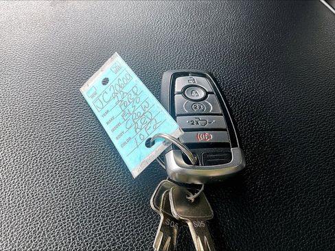 Certified 2022 Ford F150 XLT w/ Equipment Group 302A High image 10