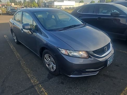 Used 2013 Honda Civic LX image 2