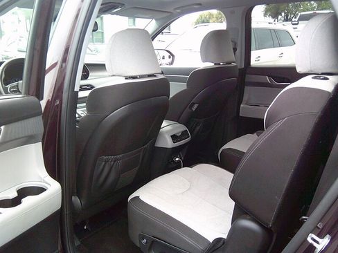 Used 2020 Hyundai Palisade SEL w/ Convenience Package FWD image 14