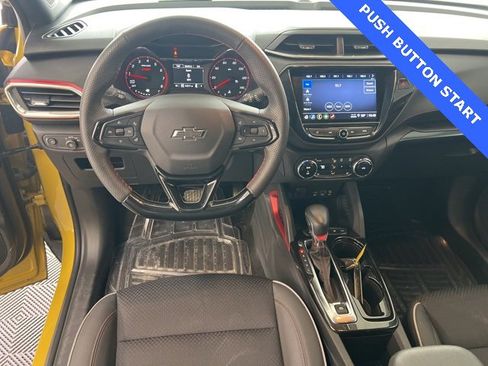 Used 2023 Chevrolet TrailBlazer RS w/ Sun and Liftgate Package image 14