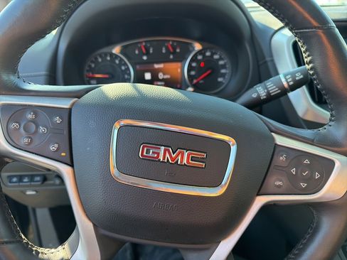 Certified 2022 GMC Terrain SLT w/ Infotainment Package II image 12