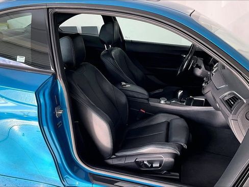 Used 2018 BMW M2 image 11